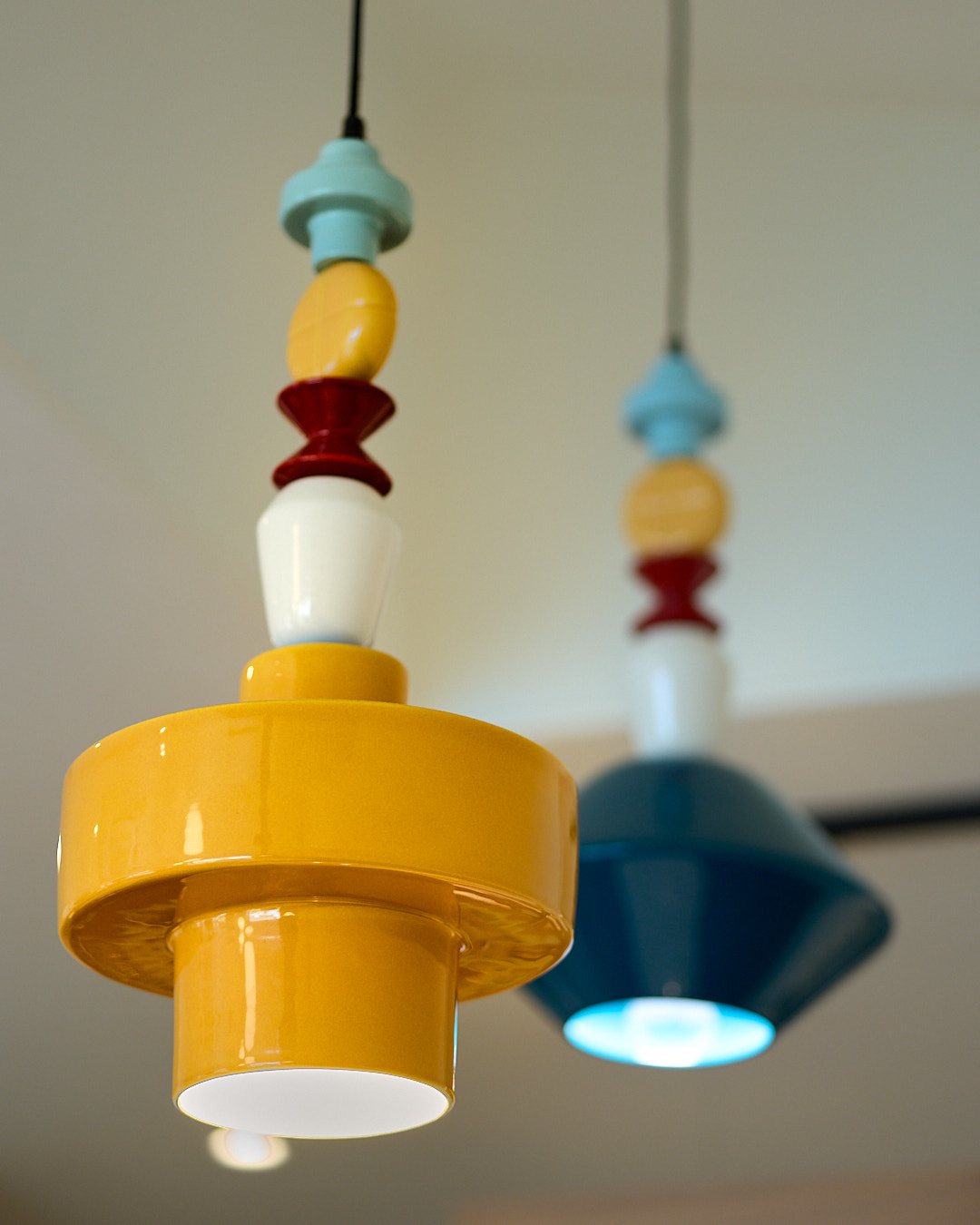 Colourful pendant lights in the dining room